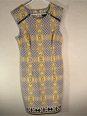 Karin Stevens NWT Yellow and White Geometric Midi Zipper Accent Sheath Dress